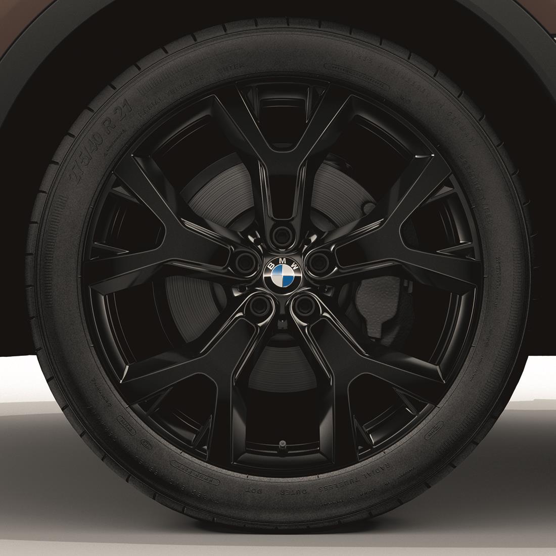 BMW Winter Complete Wheel and Tire Set, Style 752, Black